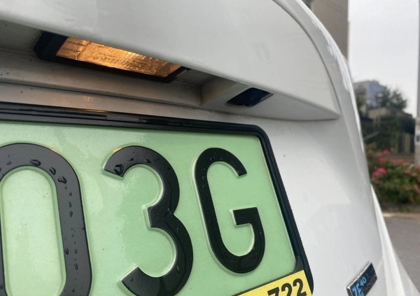 Renault Zoe cena 59000 przebieg: 60000, rok produkcji 2019 z Warszawa małe 254